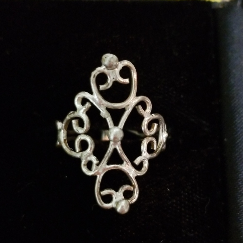 True Vintage BOHO Dainty Scrolls Silver Ring
